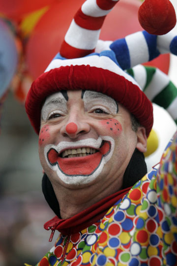 A participant marches during the start of the Macy's Thanksgiving Day parade New York November 23, 2006.