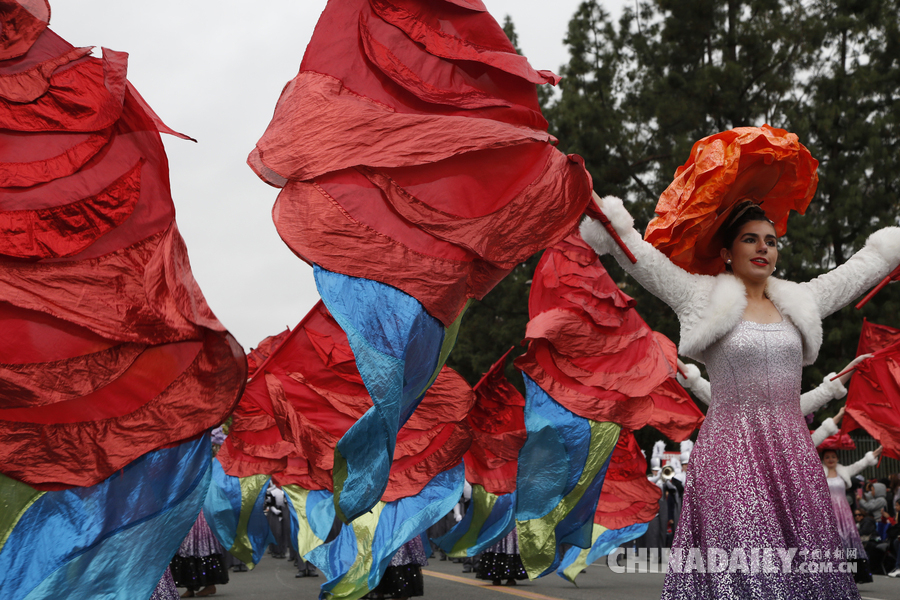 “孫悟空”、“小王子”花車亮相美國玫瑰花車大游行（組圖）