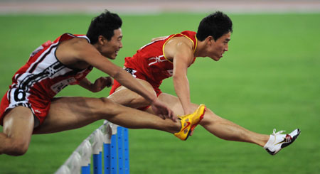 Liu Xiang picks gold at National Games